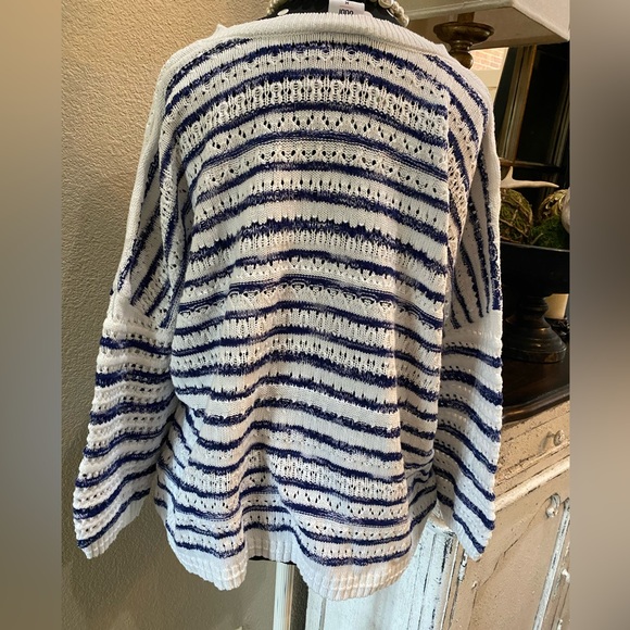 Cabi Peace Pullover, Size Medium, navy/White Stripe - Picture 4 of 13